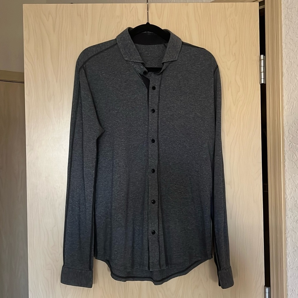 Men’s grey Lululemon long sleeve button down, size medium